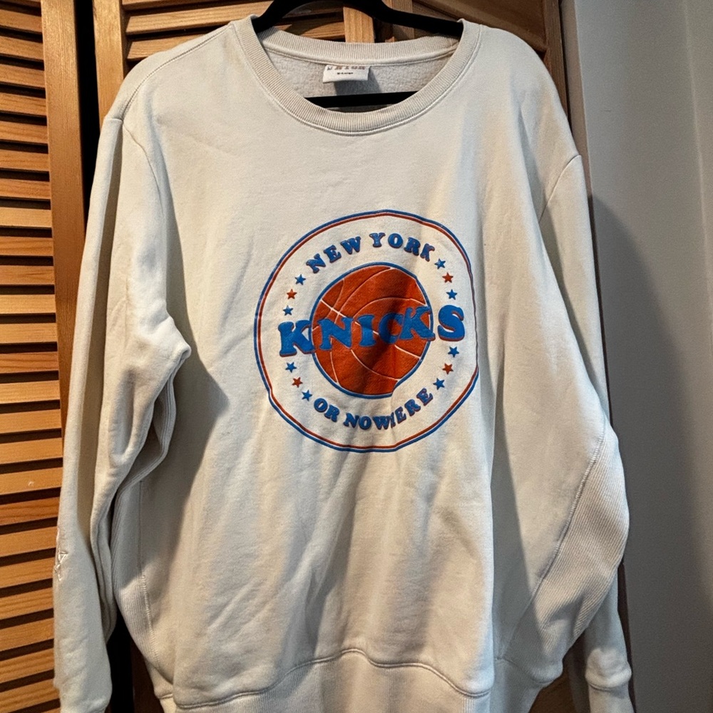 New York Knicks White Sweater